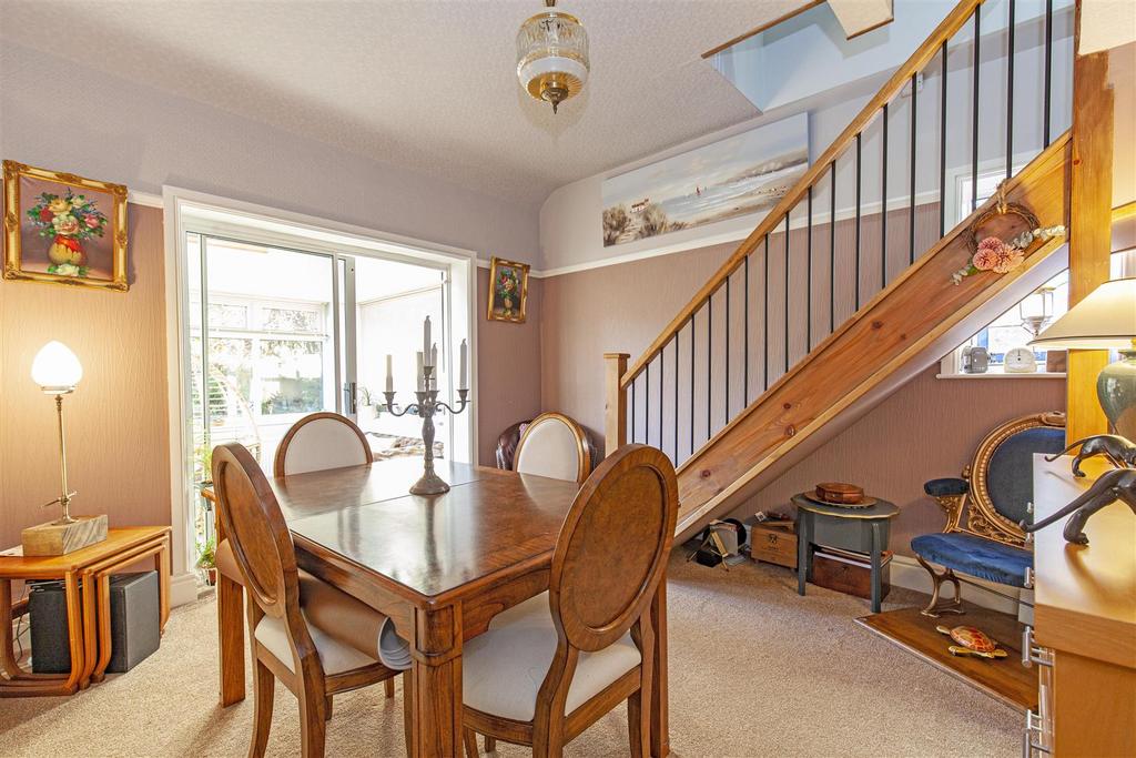 Dining Room-1.jpg