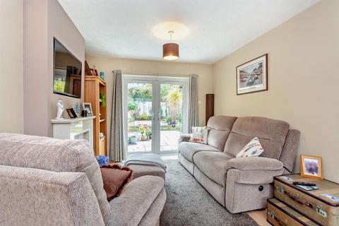107 Bramble Tye, Laindon, Basildon, SS15 5GR