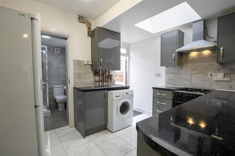 3 bedroom house for sale - Pershore Road, Birmingham, B30