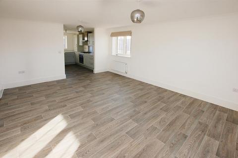 2 bedroom flat for sale, Tully Drive, Paddock Wood, Tonbridge