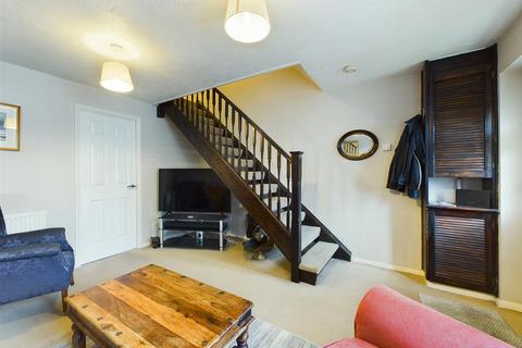 37 Brooks Drive, Scarning, Dereham, NR19 2TB