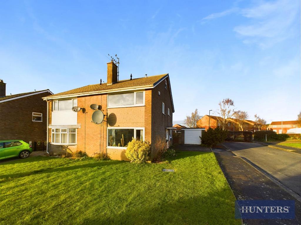 Fountains Avenue, Bridlington 3 bed semidetached house for sale £180,000