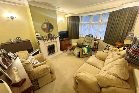 52 Tufton Road, London, E4 8LE