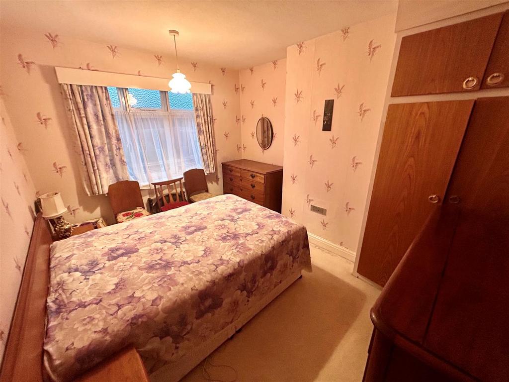 52 t bed.jpg