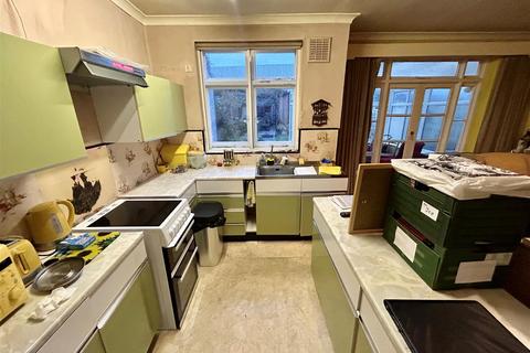 52 Tufton Road, London, E4 8LE