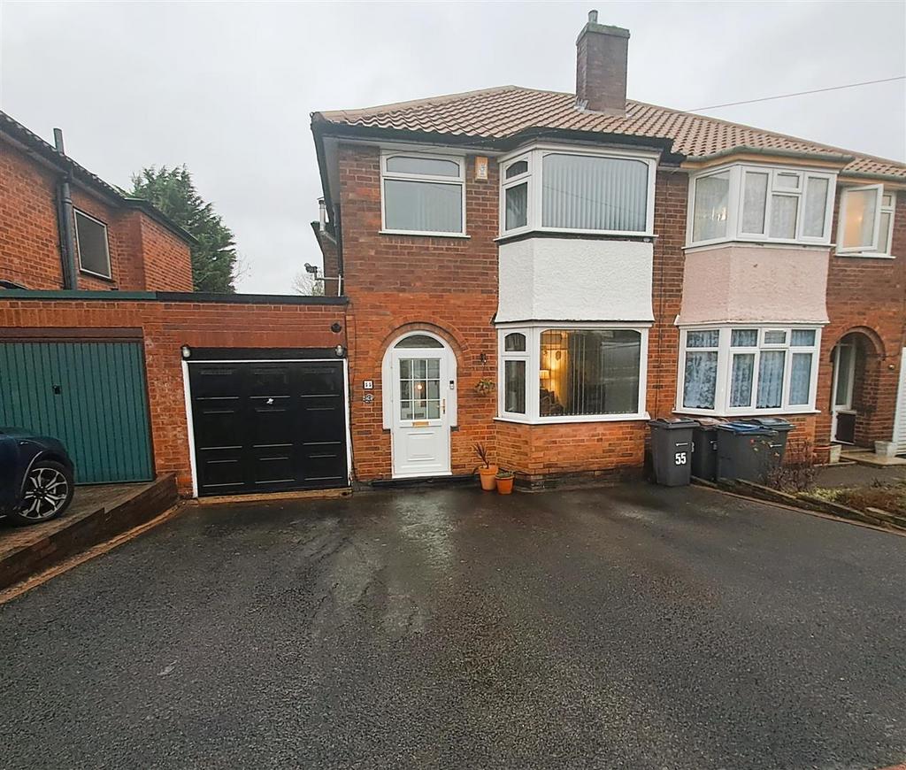 Jephson Drive, Yardley, Birmingham 3 bed semidetached house £275,000