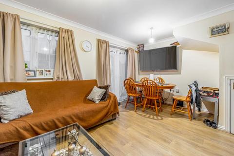 3 bedroom end of terrace house for sale, The Old Dairy, Boston