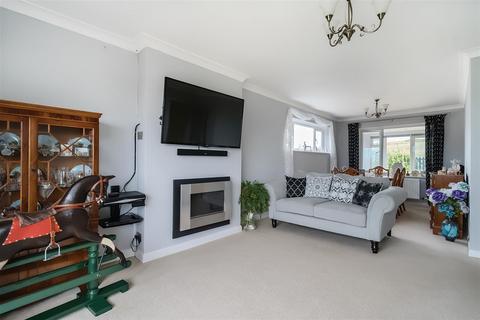 3 bedroom bungalow for sale - Brit View Road, Bridport