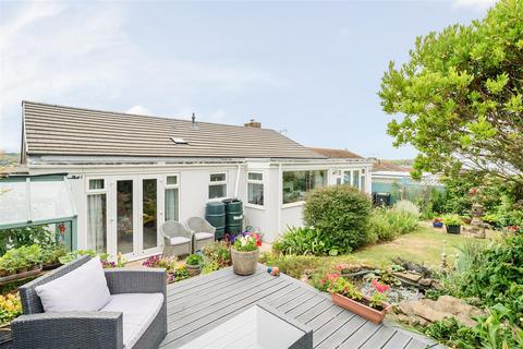 3 bedroom bungalow for sale - Brit View Road, Bridport
