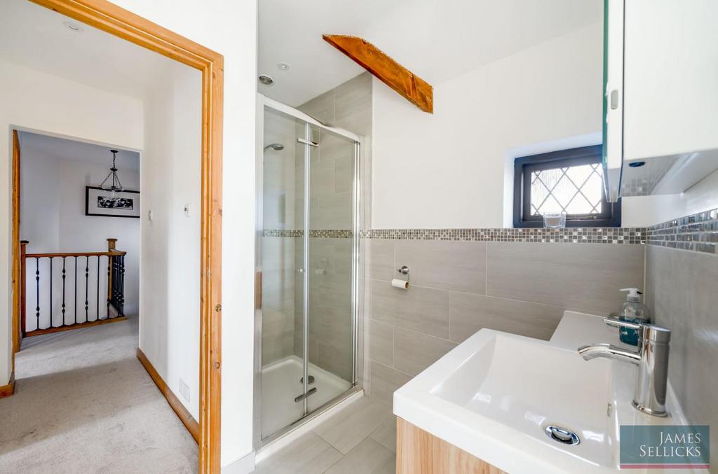 Ensuite