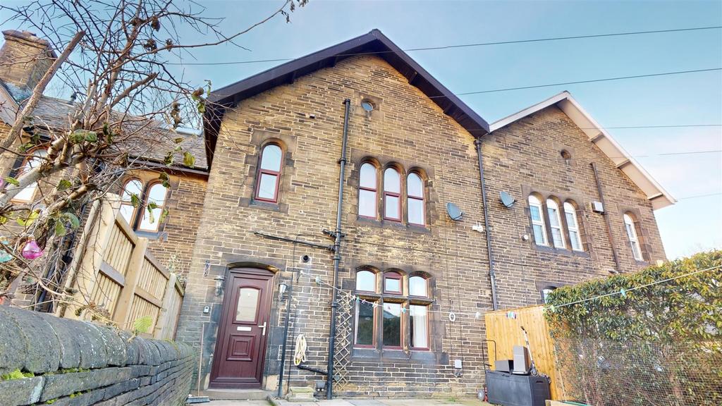 Vale Grove, Queensbury, Bradford 3 bed terraced house for sale £220,000