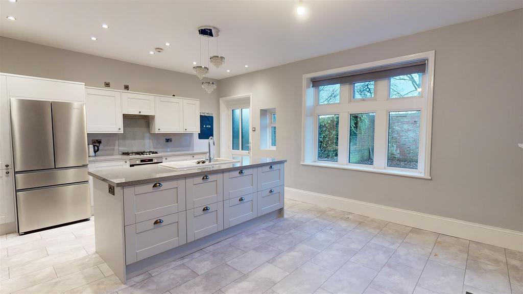 Vale Grove, Queensbury, Bradford 3 bed terraced house for sale £220,000