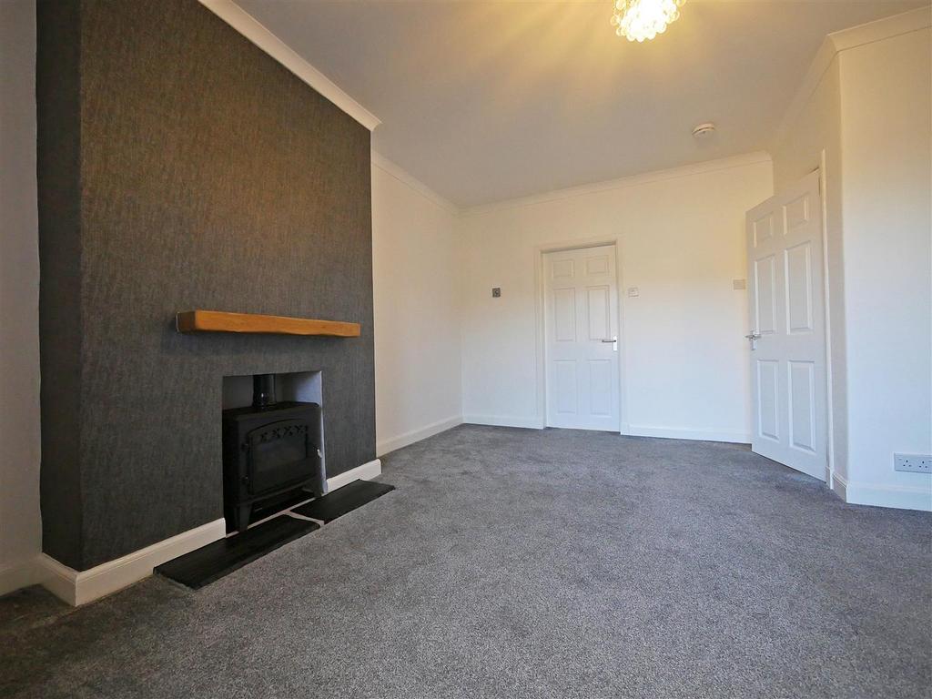 Bothlyn Road, Chryston 2 bed flat £725 pcm (£167 pw)