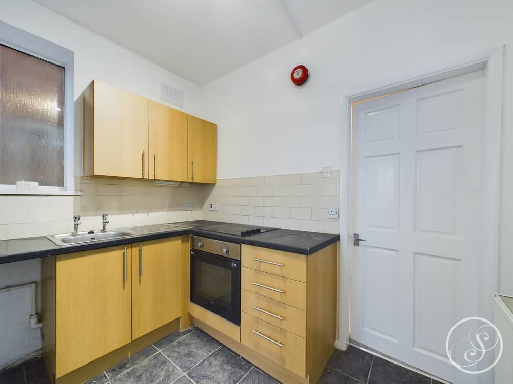 Cross Green Lane, Halton, Leeds 1 bed flat £650 pcm (£150 pw)