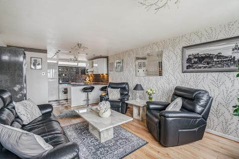 81 Dovedale Close, Harefield, Uxbridge, UB9 6DQ