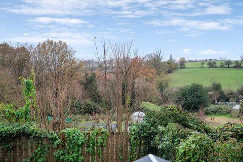 81 Dovedale Close, Harefield, Uxbridge, UB9 6DQ