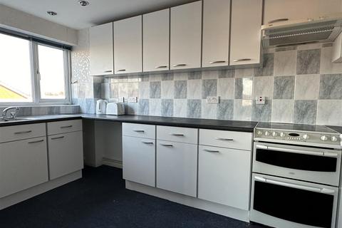 2 bedroom flat for sale, Aldermans Green Road, Aldermans Green, Coventry