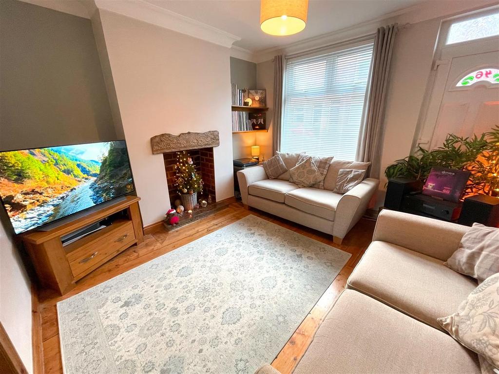 Loxley View Road, Crookes, S10 2 bed terraced house for sale £220,000