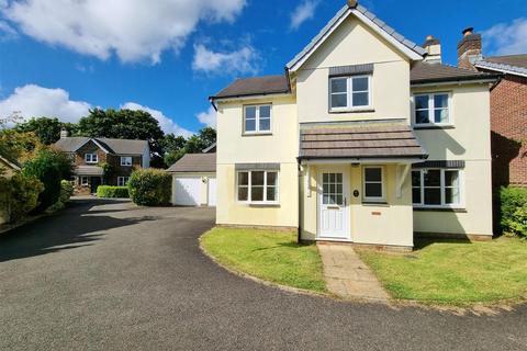 4 bedroom detached house for sale, Robin Drive, Launceston