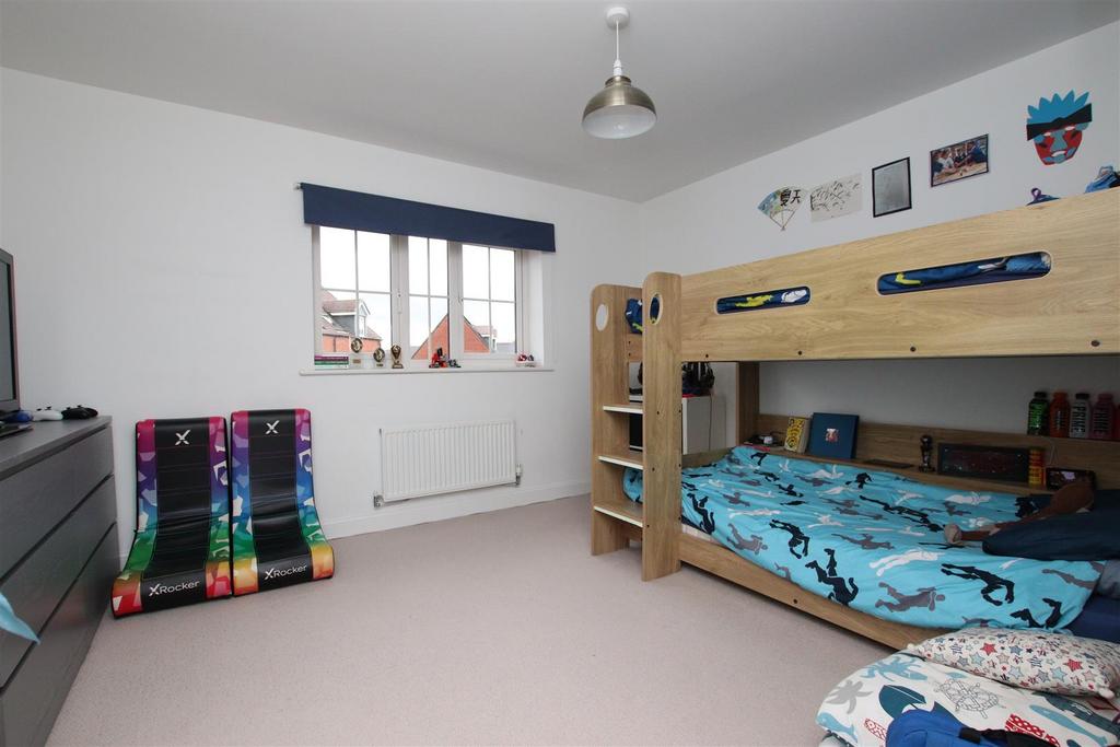 Bedroom 2.JPG