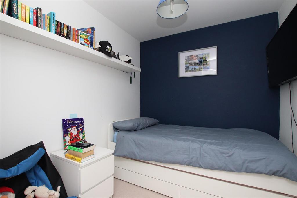Bedrom 3.JPG