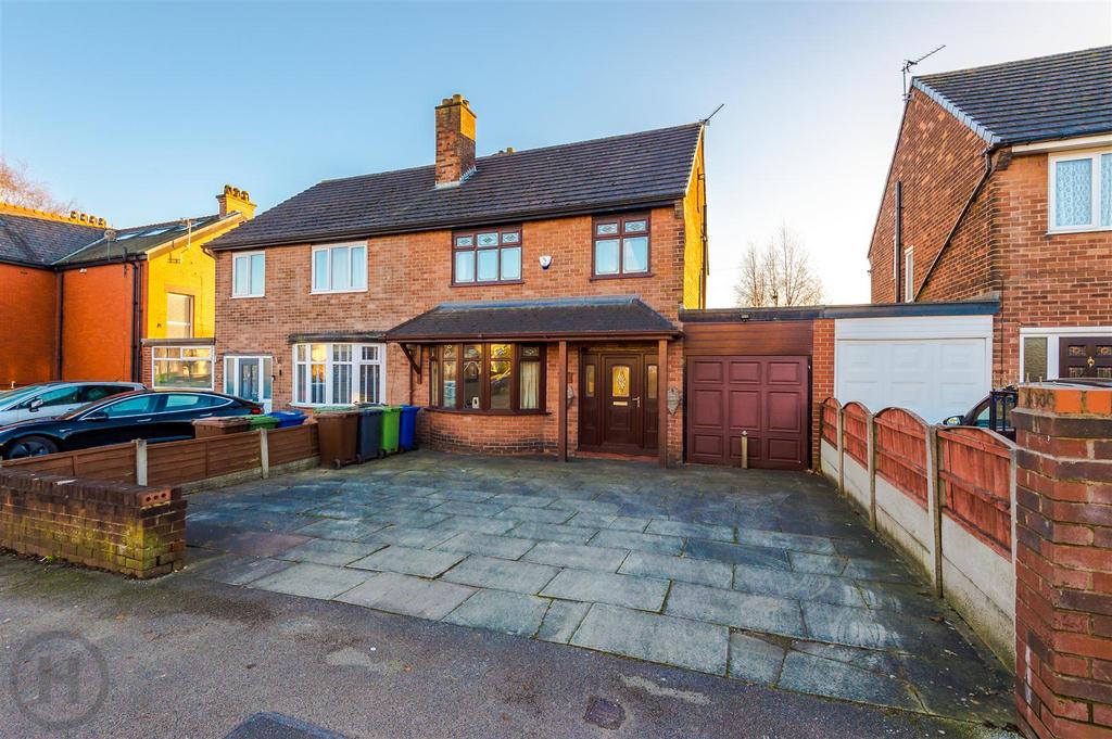 Manchester Road, Tyldesley, Manchester 2 bed semidetached house for