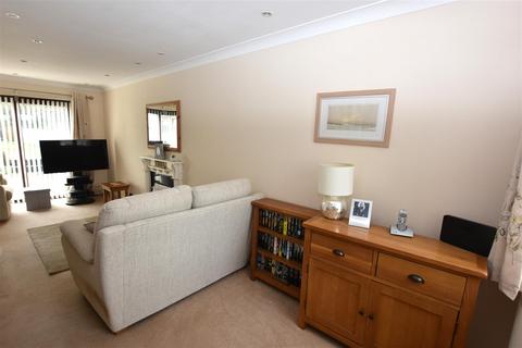 3 bedroom end of terrace house for sale, Sandy Lane, Redruth