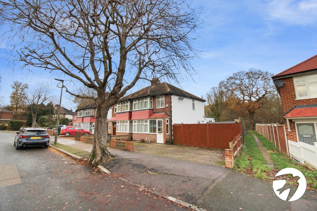 Portland Road, Bromley, BR1 3 bed semidetached house £2,000 pcm (£