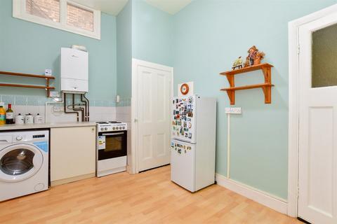 1 bedroom ground floor flat for sale, Lewis Crescent, Cliftonville, Margate, Kent