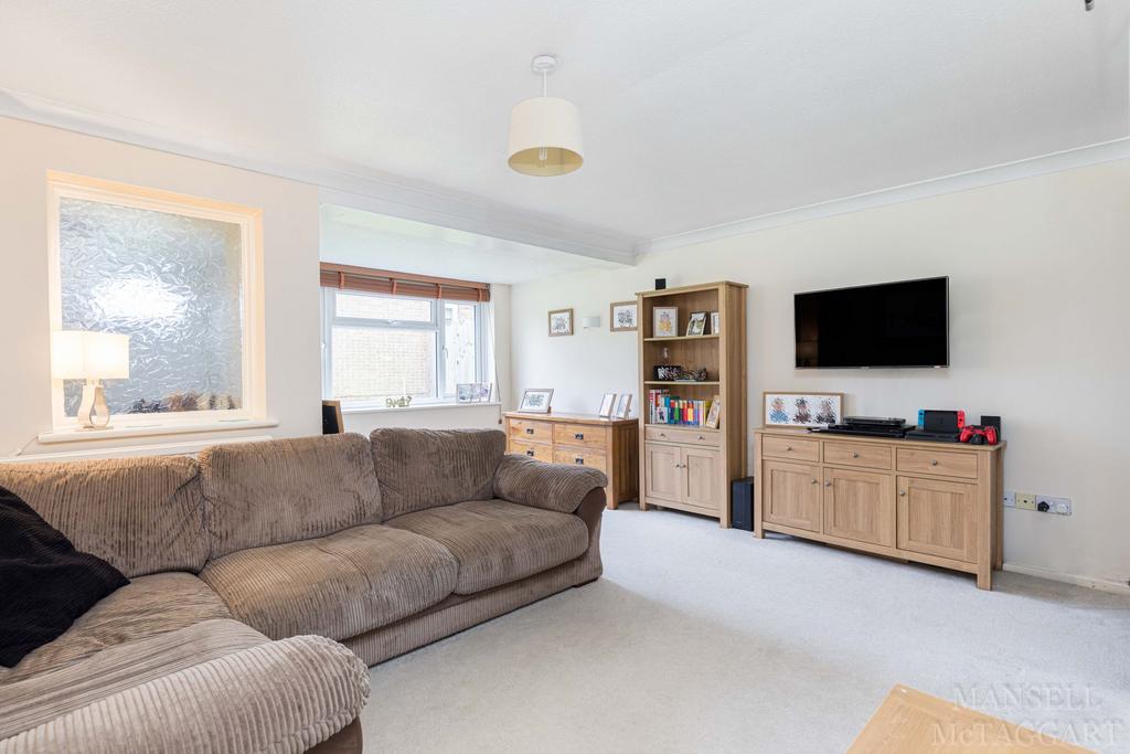 Burleigh Way, Crawley RH10 4 bed detached house for sale £475,000
