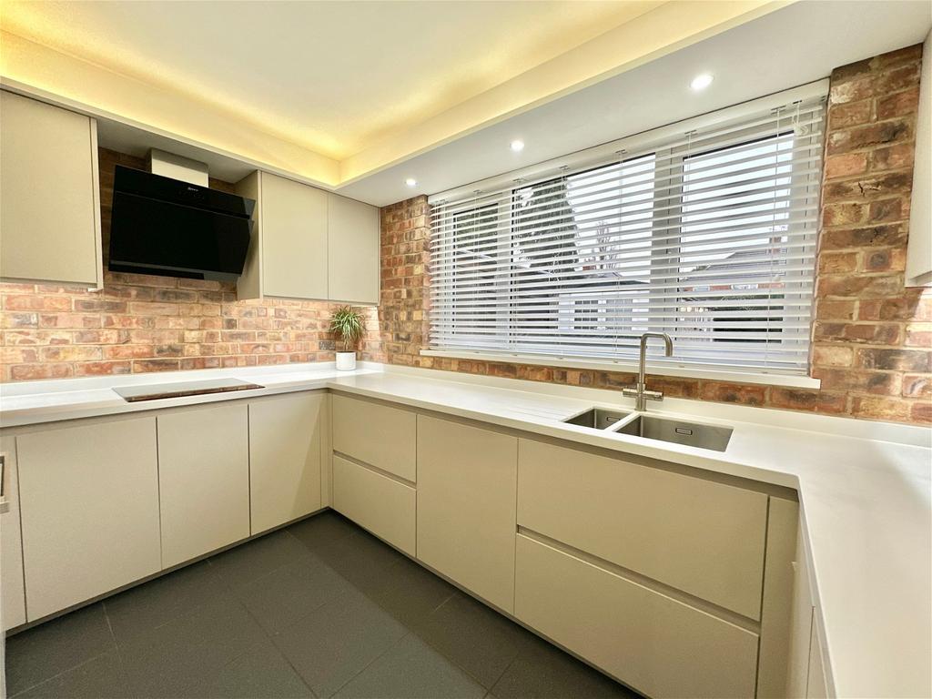 Edward Avenue, Leicester, LE3 2PB 3 bed semidetached house for sale