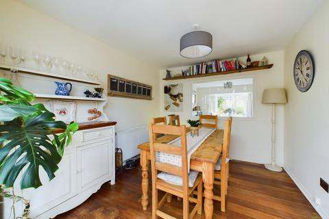 32 Hall Place Crescent, Bexley, DA5 1PL