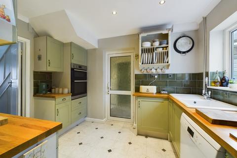 32 Hall Place Crescent, Bexley, DA5 1PL