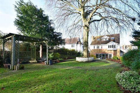 5 bedroom detached house for sale - Worcester Road, Sutton, Surrey
