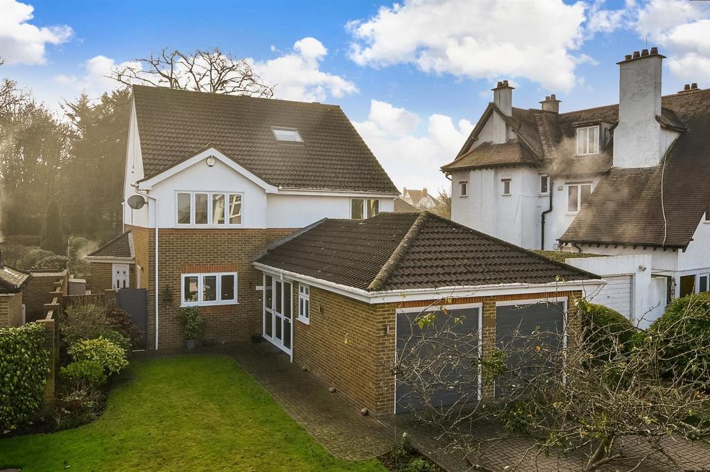 Worcester Road, Sutton, Surrey 5 bed detached house for sale £1,250,000