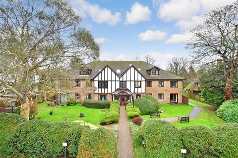 1 bedroom flat for sale, Monks Walk, Reigate, Surrey