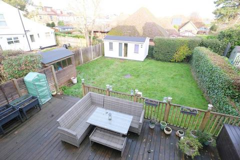 4 bedroom detached house for sale - Claremont Close, Orpington