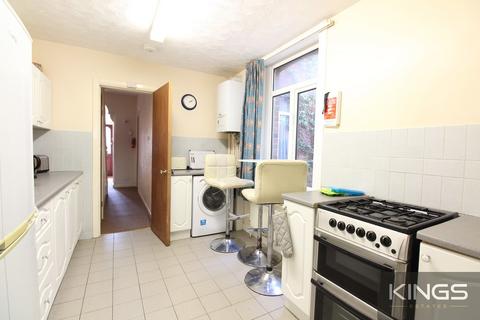 undefined, Broadlands Road