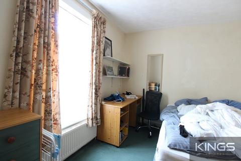 undefined, Broadlands Road