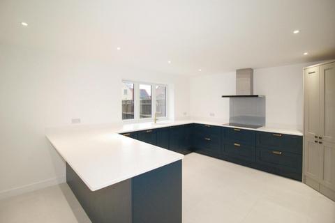 155 Eastgate, Deeping St James, Peterborough, PE6 8RB