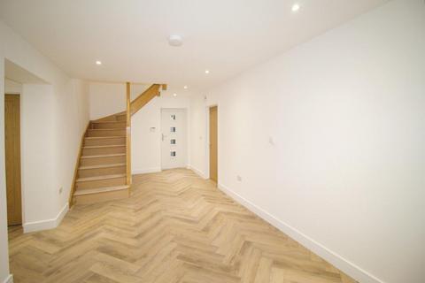 155 Eastgate, Deeping St James, Peterborough, PE6 8RB