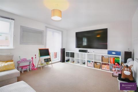 40 Bellscroft, Wombwell, Barnsley, S73 0UZ