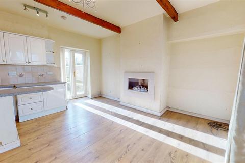 2 bedroom terraced house for sale, Upper Lane, Northowram, Halifax