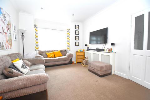 4 bedroom end of terrace house for sale, Ashingdon Road, Rochford