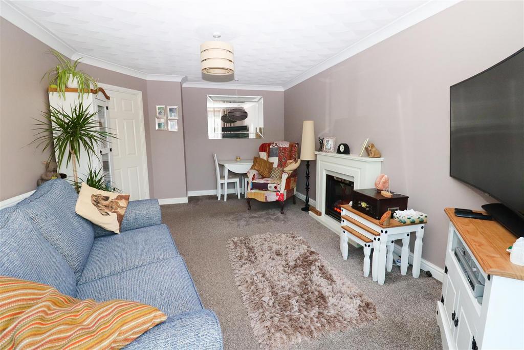 Aqua Drive, Mablethorpe 2 bed detached bungalow for sale £259,995