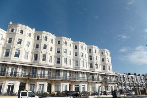 3 bedroom flat to rent - Marine Parade, Brighton