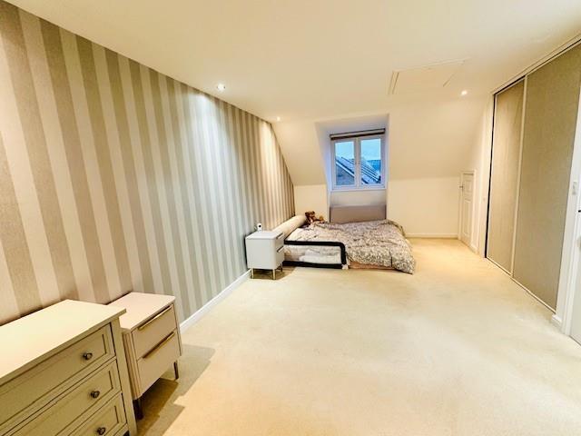 Master bedroom.jpg