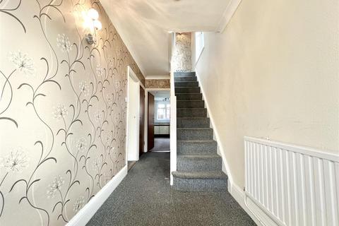 19 Elmhurst Drive, Ipswich, IP3 0PB