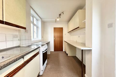 19 Elmhurst Drive, Ipswich, IP3 0PB