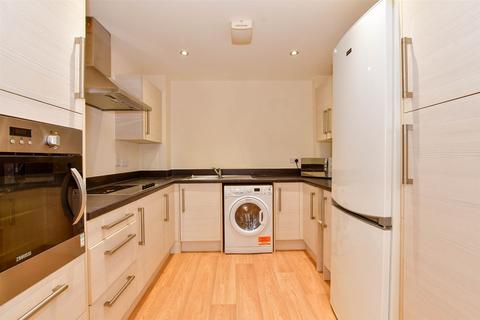1 bedroom ground floor flat for sale, Truro Road, Gravesend, Kent